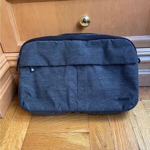 Incase padded black gray laptop iPad carrying case